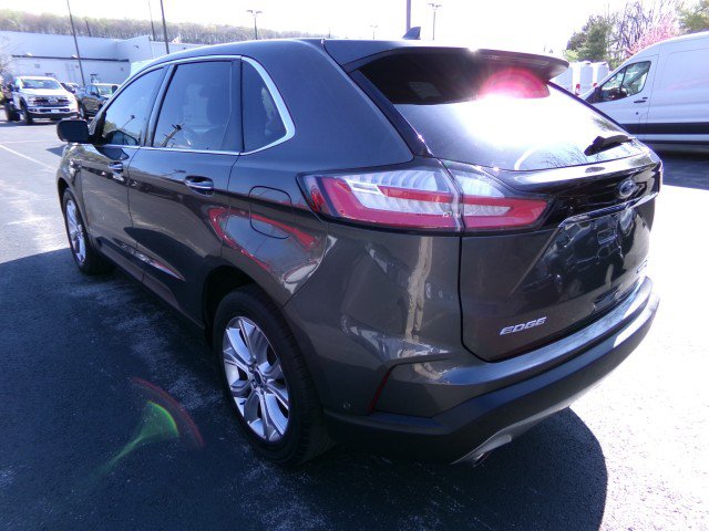 Used 2019 Ford Edge Titanium w/ Equipment Group 301A AWD/4WD image 7
