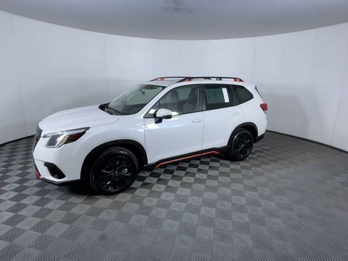 Used 2023 Subaru Forester Sport image 3