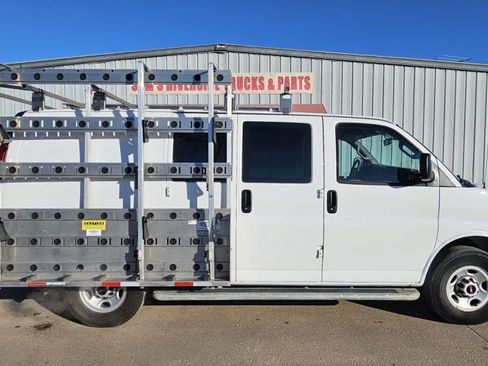 Used 2021 GMC Savana 2500 w/ Driver Convenience Package image 4