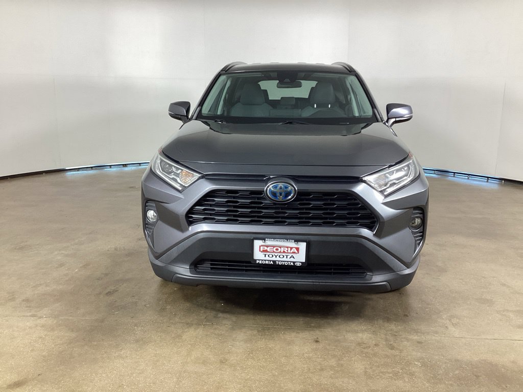 Used 2021 Toyota RAV4 XLE AWD/4WD image 2