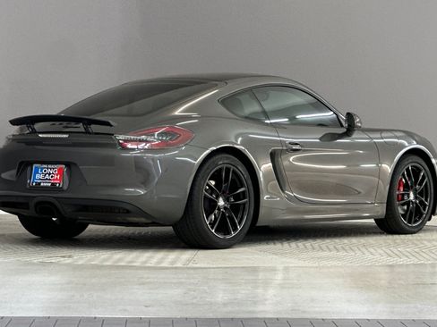 Used 2016 Porsche Cayman RWD image 9
