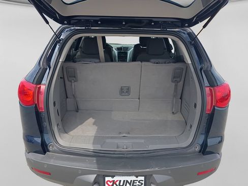 Used 2012 Chevrolet Traverse LT FWD image 40