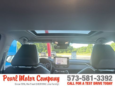 Used 2025 Toyota RAV4 Limited w/ Advanced Technology Package AWD/4WD image 25