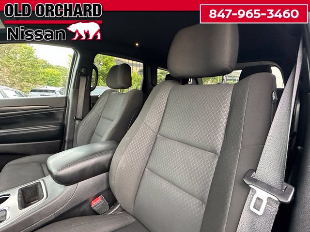 Used 2020 Jeep Grand Cherokee Laredo AWD/4WD image 12
