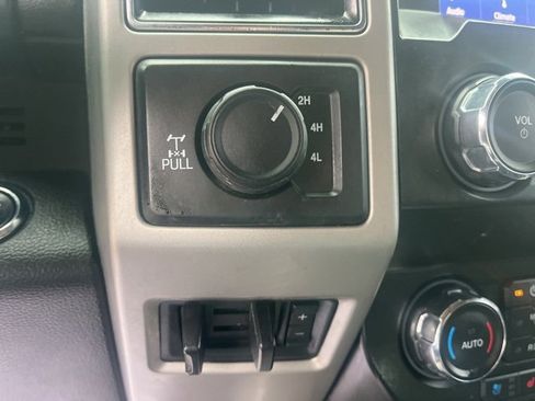 Used 2020 Ford F250 Lariat w/ Tremor Off-Road Package image 30