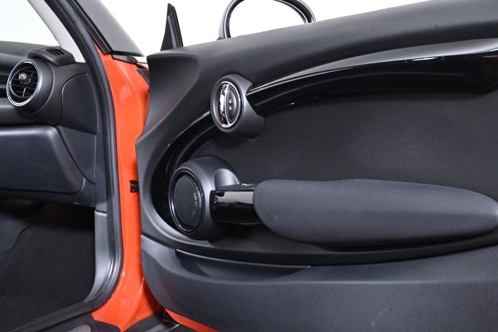 Used 2019 MINI Cooper S w/ Premium Package FWD image 31