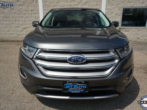 Used 2018 Ford Edge Titanium image 2