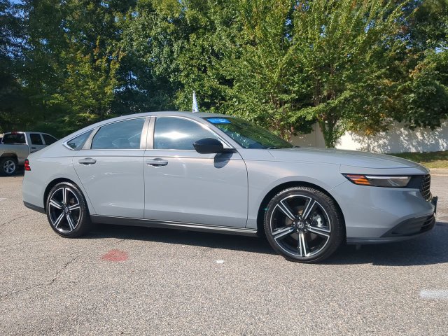 Certified 2023 Honda Accord Sport image 2