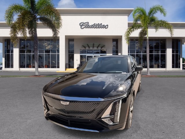 Used 2024 Cadillac Lyriq Tech w/ Driver Assist Package AWD/4WD image 5