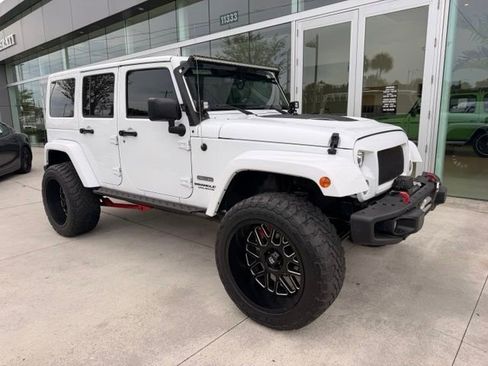Used 2017 Jeep Wrangler Unlimited Rubicon AWD/4WD image 20