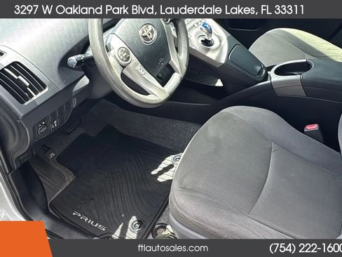 Used 2015 Toyota Prius Three FWD image 25
