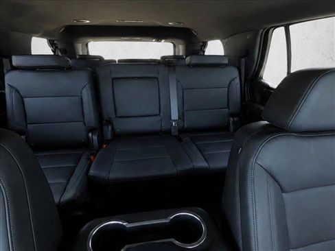 Used 2025 Chevrolet Tahoe LT w/ Comfort Package RWD image 23