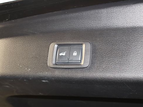 Used 2022 Mitsubishi Outlander SE image 50