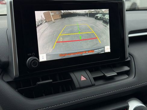 Certified 2025 Toyota RAV4 XLE image 32