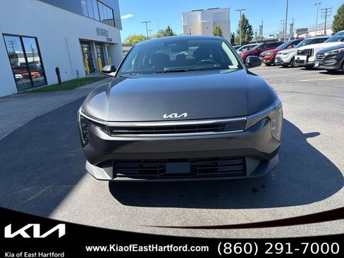 New 2026 Kia K4 FWD image 4