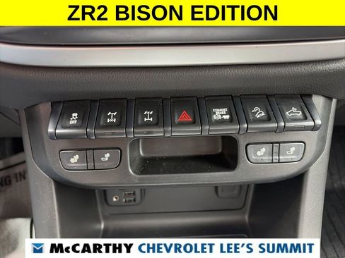 Used 2022 Chevrolet Colorado ZR2 w/ Colorado ZR2 Bison Edition AWD/4WD image 9