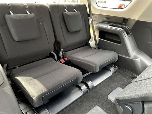 Used 2016 Toyota 4Runner SR5 image 18