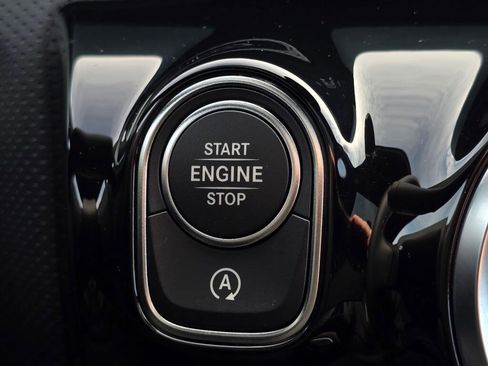 Used 2026 Mercedes-Benz CLA 250 4MATIC image 40
