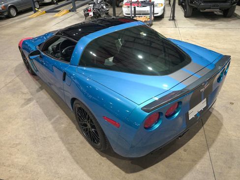 Used 2008 Chevrolet Corvette Coupe w/ Preferred Equipment Group RWD image 16