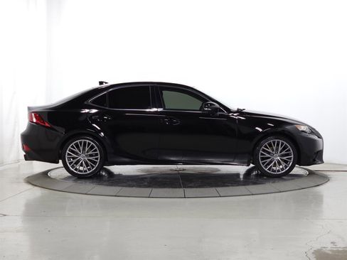 Used 2014 Lexus IS 250 w/ Navigation Package RWD image 9