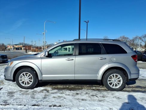 Used 2016 Dodge Journey SXT w/ Comfort/Convenience Group image 4