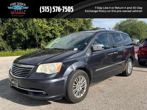 Used 2013 Chrysler Town & Country Touring-L w/ Entertainment Group #2 FWD image 1