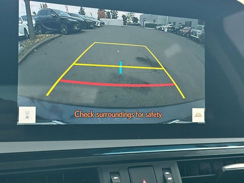 Certified 2025 Lexus ES 300h w/ Premium Package image 15