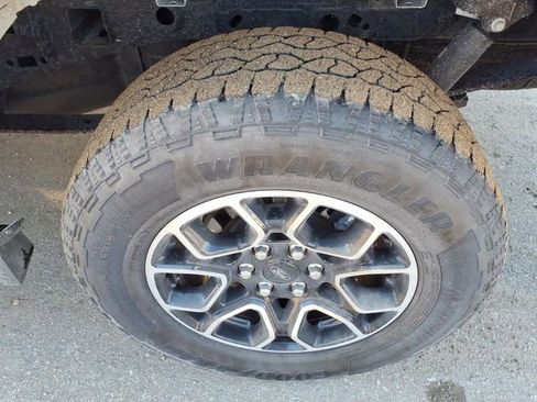 Used 2022 Ford F150 XLT w/ Equipment Group 302A High image 9