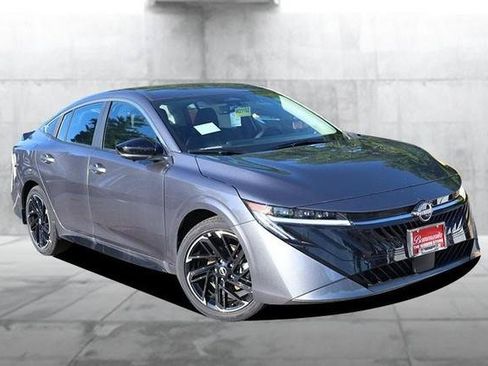 New 2026 Nissan Sentra SR w/ SR Premium Package FWD image 2