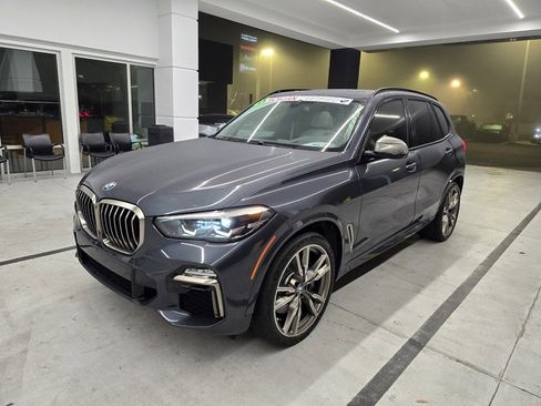 Used 2021 BMW X5 M50i w/ Premium Package image 2