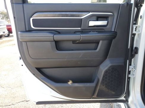 Used 2024 RAM 2500 Big Horn image 13