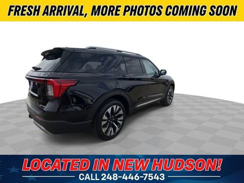 Used 2025 Ford Explorer Platinum w/ LUX Leather Package image 2