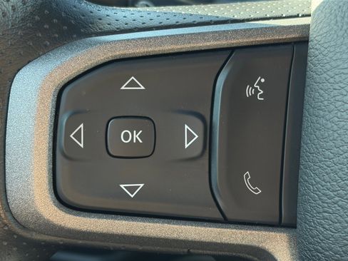 Used 2024 RAM 5500 Tradesman w/ Chrome Appearance Group image 17