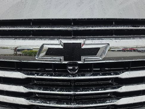 New 2026 Chevrolet Suburban LT w/ Comfort Package image 36