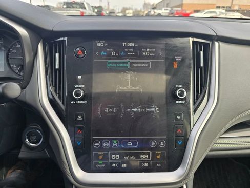 Used 2025 Subaru Outback Onyx Edition image 20