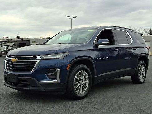 Used 2023 Chevrolet Traverse LT AWD/4WD image 6