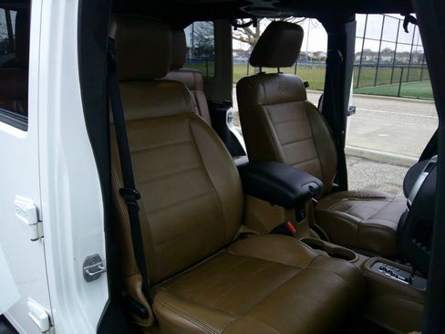 Used 2012 Jeep Wrangler Unlimited Sahara w/ Dual Top Group image 80