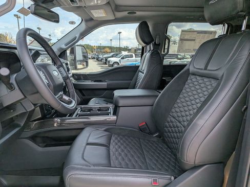 New 2026 Ford F250 Lariat w/ Black Appearance Package image 23