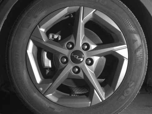 Used 2025 Kia K4 FWD image 12