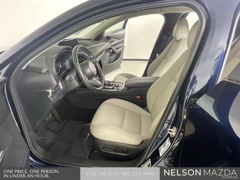 Used 2025 MAZDA CX-30 AWD 2.5 S w/ Preferred Package image 11