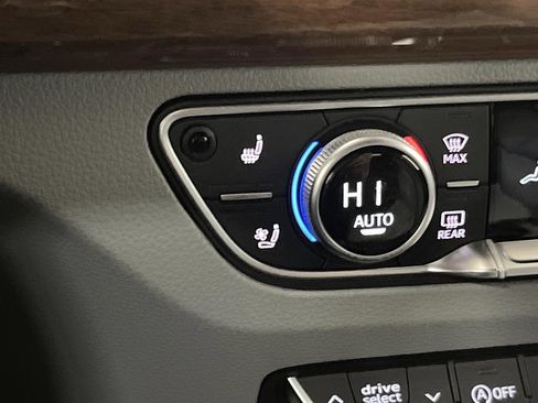 Used 2022 Audi Q5 2.0T Premium Plus w/ Premium Plus Package image 8