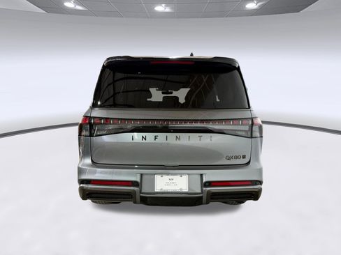 Used 2025 INFINITI QX80 Autograph AWD/4WD image 8