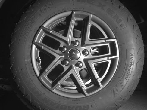 Used 2025 Jeep Wrangler Unlimited Sport AWD/4WD image 14