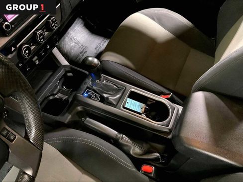 Certified 2020 Toyota Tacoma TRD Sport w/ Technology Package image 17