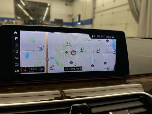 Used 2017 BMW 530i xDrive AWD/4WD image 30