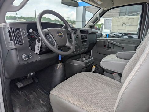 New 2025 Chevrolet Express 3500 w/ Power Convenience Package image 9