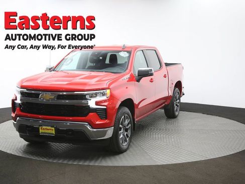 Used 2023 Chevrolet Silverado 1500 LT AWD/4WD image 56