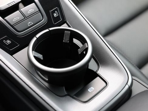 Used 2023 Porsche 911 Carrera 4S w/ Sport Package image 37