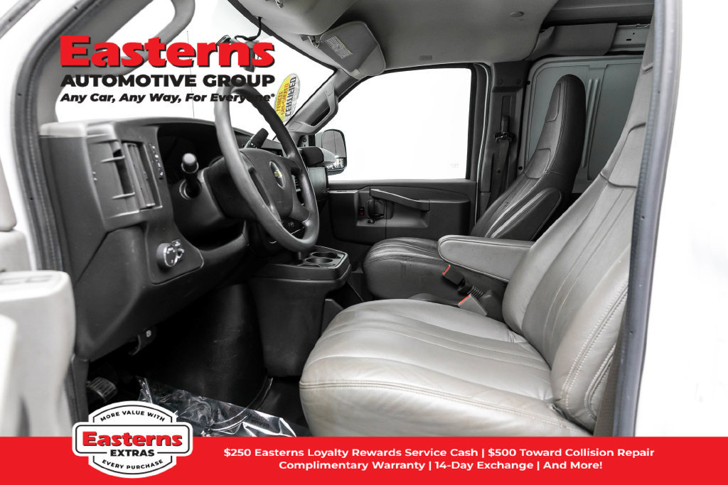 Used 2019 Chevrolet Express 2500 Extended RWD image 15