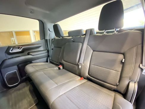 Used 2022 GMC Sierra 1500 Elevation w/ X31 Off-Road Package AWD/4WD image 25